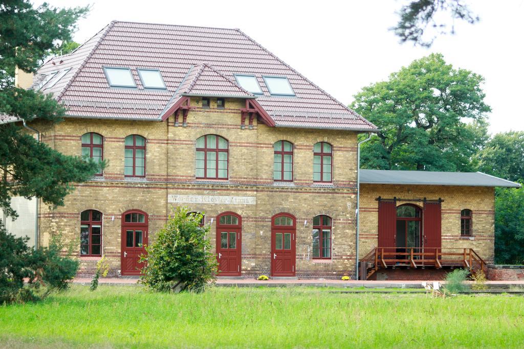 Ferienwohnungen Bahnhof Werder Йютербог Номер фото