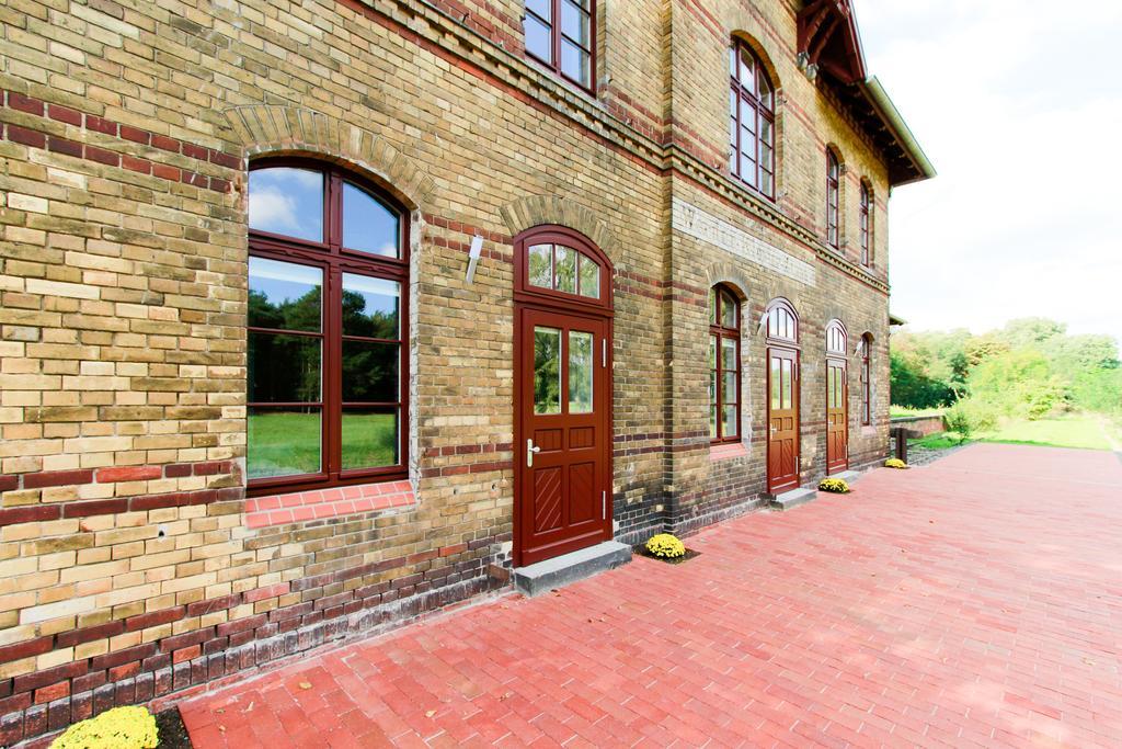 Ferienwohnungen Bahnhof Werder Йютербог Экстерьер фото